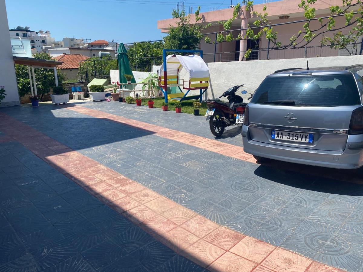 Vila Avni Likometi 卡萨米尔 外观 照片