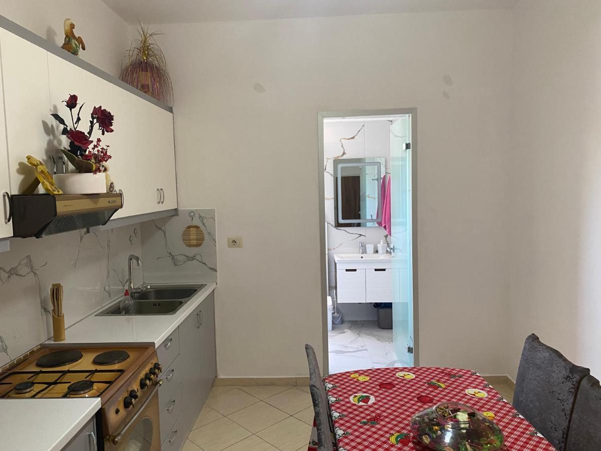 Vila Avni Likometi 卡萨米尔 外观 照片