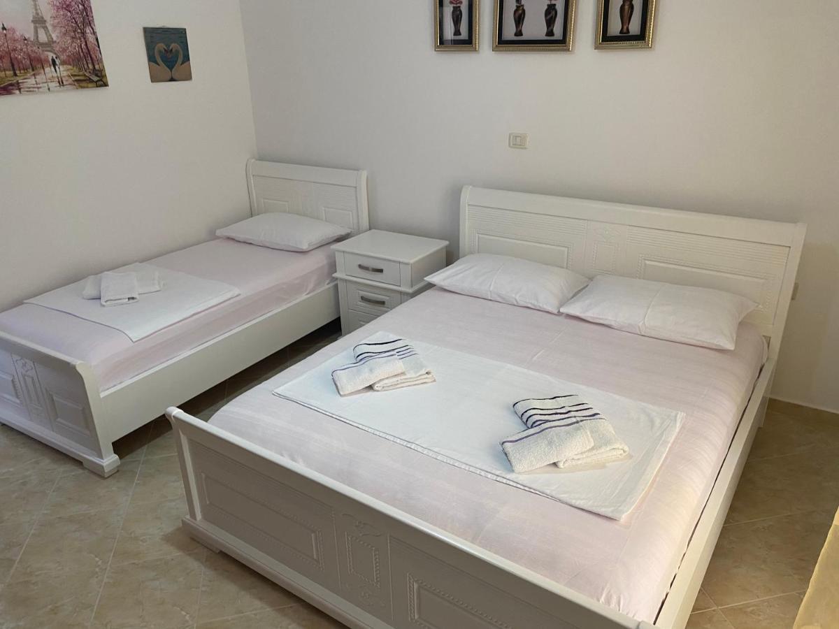Vila Avni Likometi 卡萨米尔 外观 照片